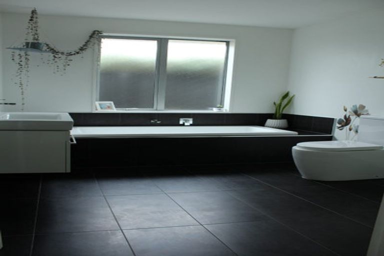 Photo of property in 36 Aroha Street, Pegasus, 7612