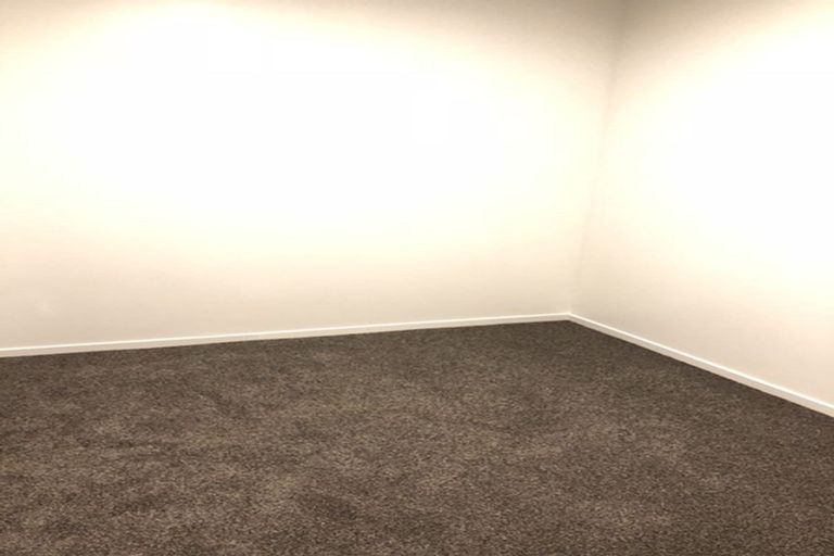 Photo of property in 12 Red Hills Road, Massey, Auckland, 0614