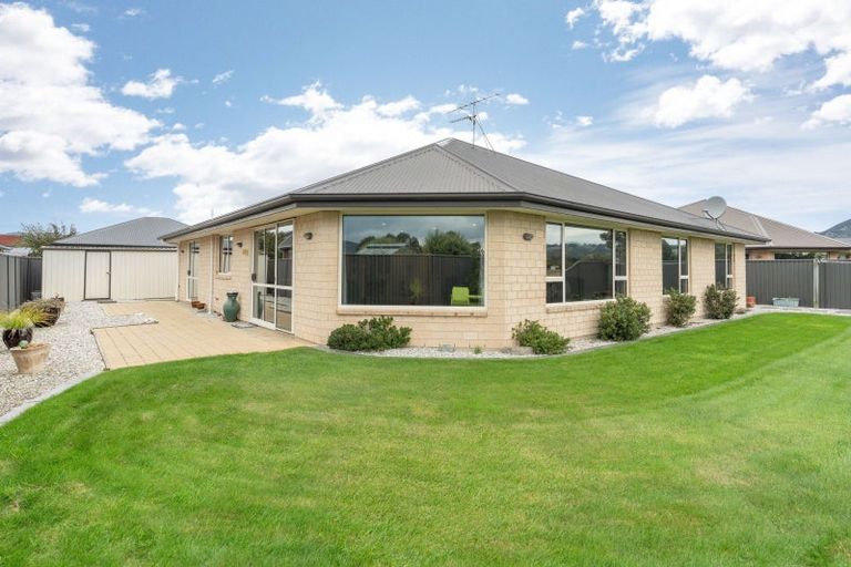 Photo of property in 126 Tyne Street, Mosgiel, 9024