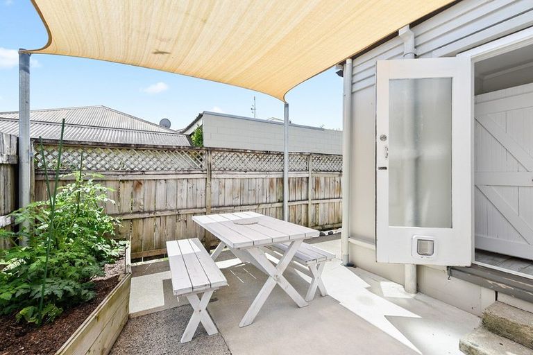 Photo of property in 35 Graham Street, Hamilton East, Hamilton, 3216