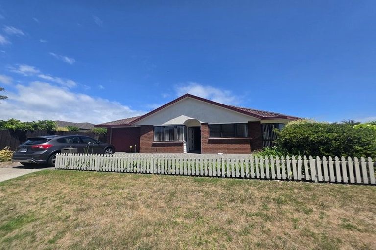 Photo of property in 14 Russley Drive, Mount Maunganui, 3116