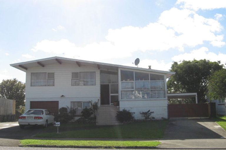 Photo of property in 2/37 Riverhills Avenue, Pakuranga Heights, Auckland, 2010