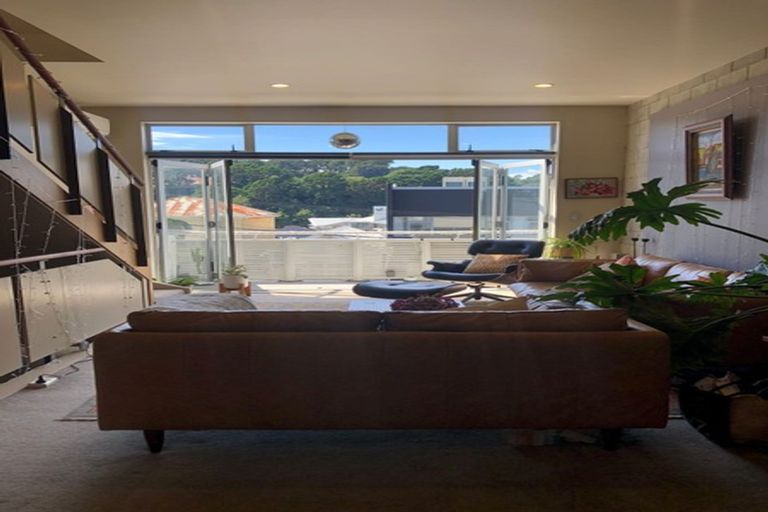 Photo of property in Mondrian Townhouses, 2/24 Hanson Street, Mount Cook, Wellington, 6021