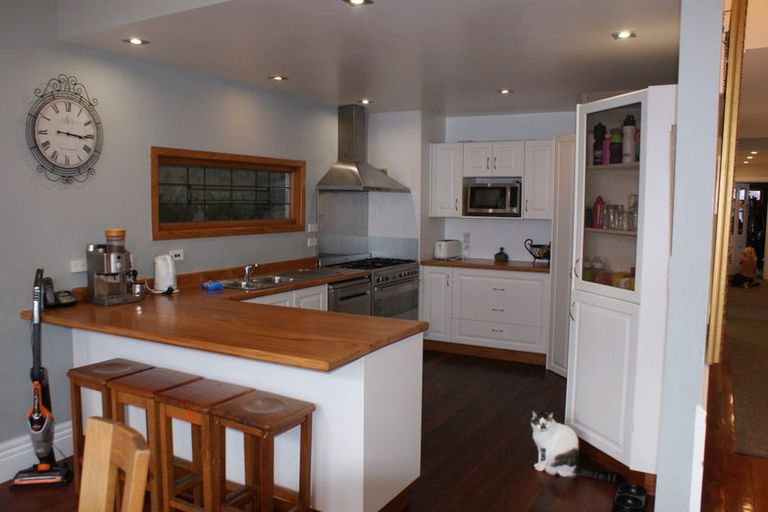 Photo of property in 1 Caroline Street, Mount Victoria, Wellington, 6011