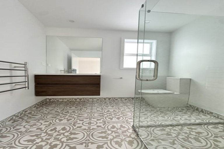 Photo of property in 51 Empire Crescent, Papamoa, 3118