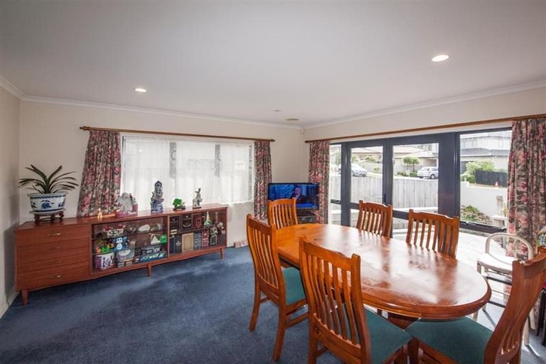 Photo of property in 65 Amesbury Drive, Churton Park, Wellington, 6037