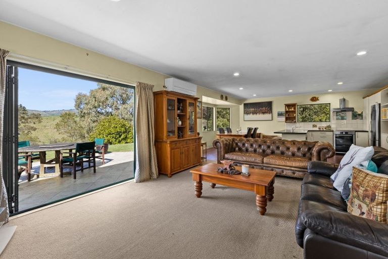 Photo of property in 222 Mackenzie Road, Kahuranaki, Havelock North, 4295
