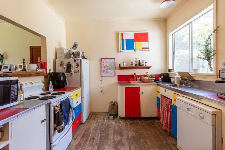 Photo of property in 3 King Street, Dannevirke, 4930