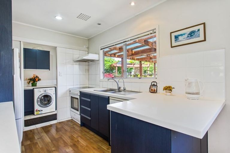 Photo of property in 51 Marvon Downs Avenue, Pakuranga Heights, Auckland, 2010