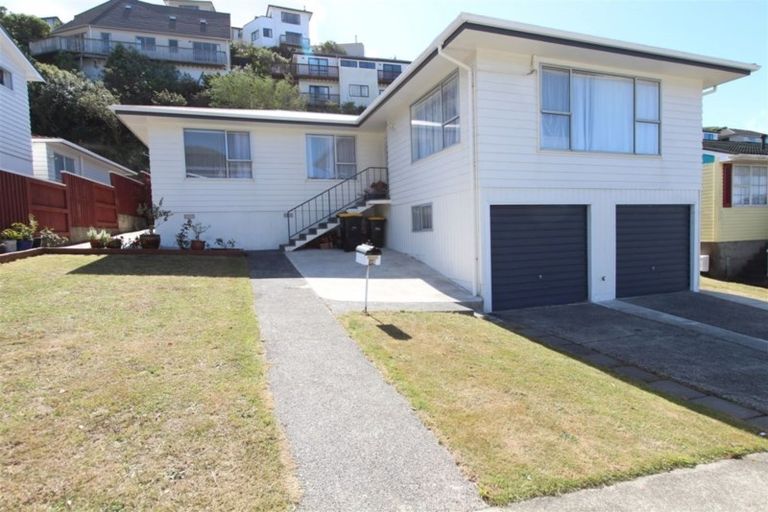 Photo of property in 34 Cortina Avenue, Johnsonville, Wellington, 6037