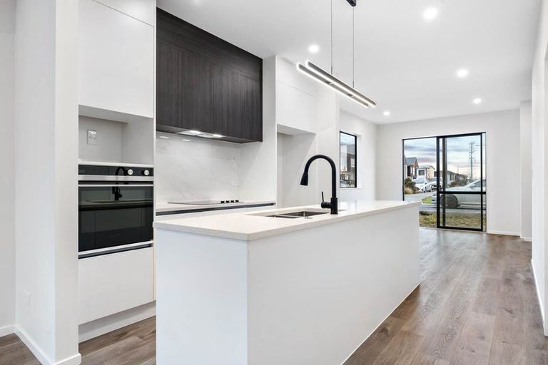 Photo of property in 3 Purapura Lane, Kumeu, 0810