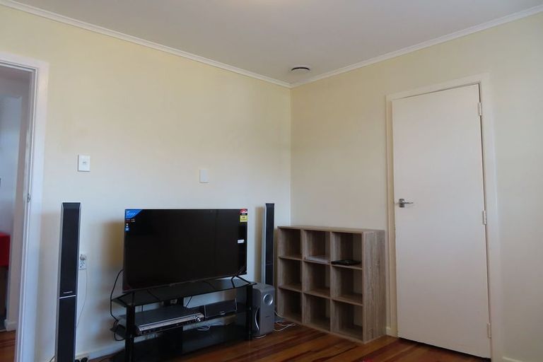 Photo of property in 60 Beazley Avenue, Paparangi, Wellington, 6037