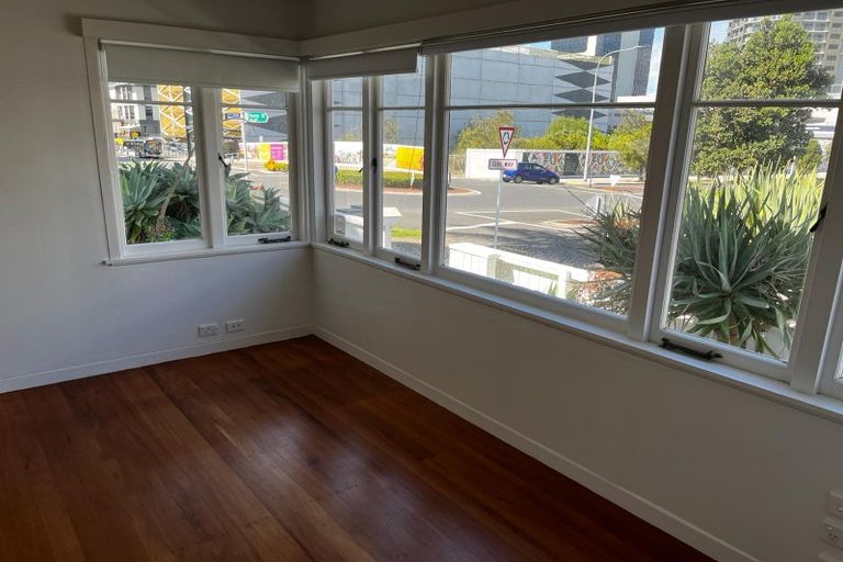 Photo of property in 19a Huron Street, Takapuna, Auckland, 0622