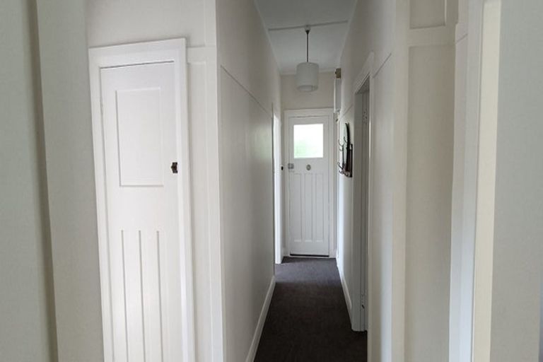 Photo of property in 6 Putnam Street, Northland, Wellington, 6012