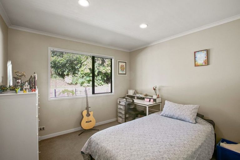 Photo of property in 20 Thames Street, Welbourn, New Plymouth, 4310