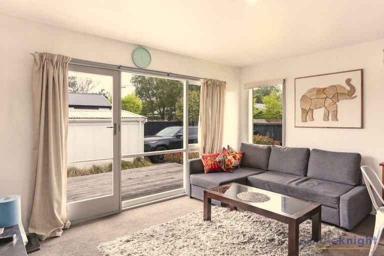 Photo of property in 2/57 Edward Avenue, Edgeware, Christchurch, 8013