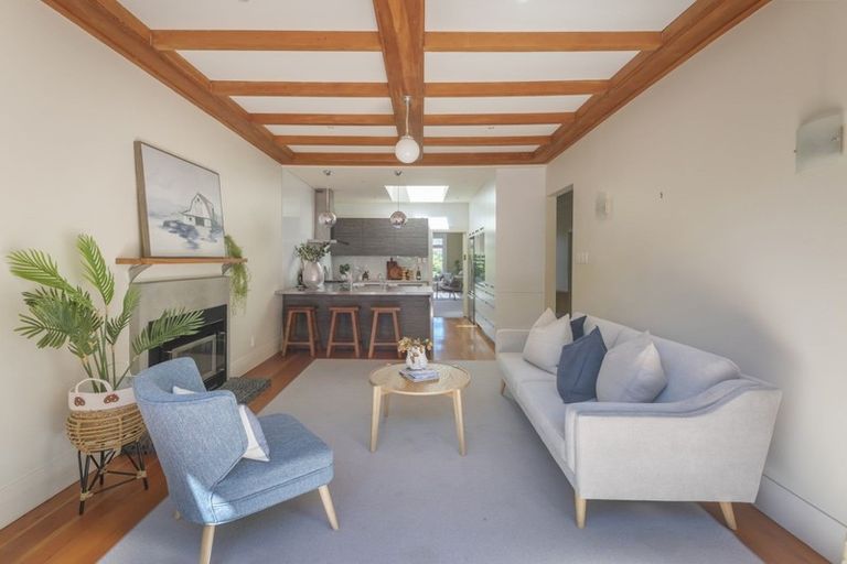 Photo of property in 101 Inglis Street, Seatoun, Wellington, 6022