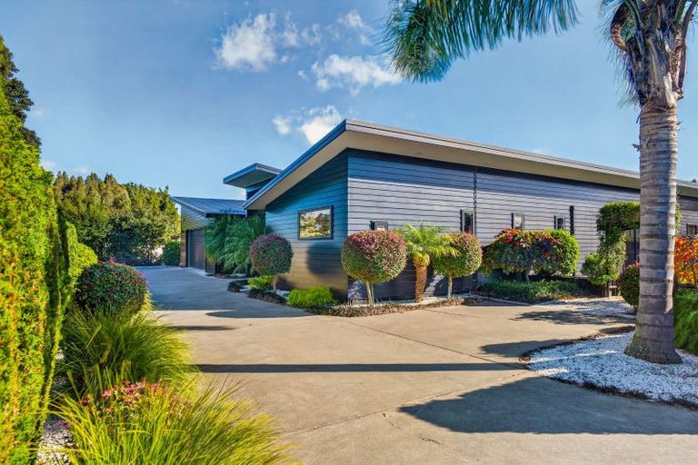 Photo of property in 27 Jervois Road, Jervoistown, Napier, 4112