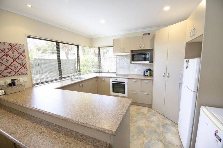 Photo of property in 13 Moeller Street, Taradale, Napier, 4112