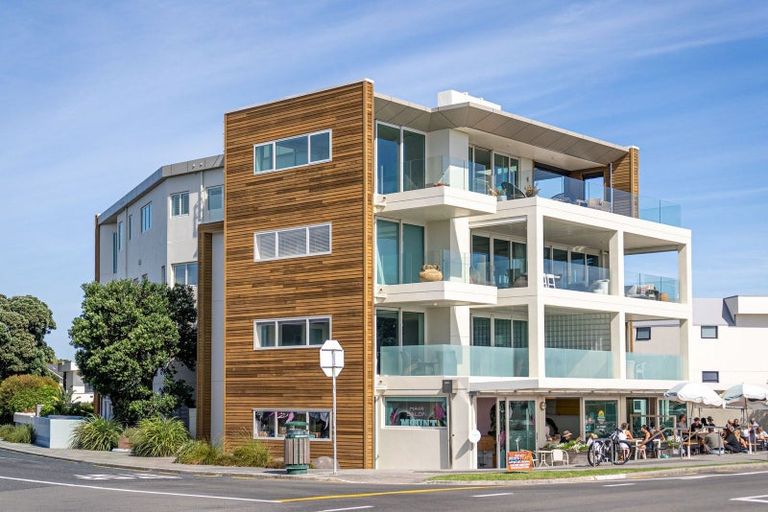 Photo of property in 154 Marine Parade, Mount Maunganui, 3116