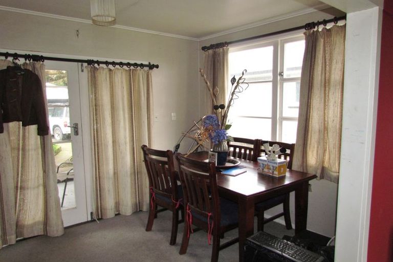 Photo of property in 21 Coddington Crescent, Masterton, 5810