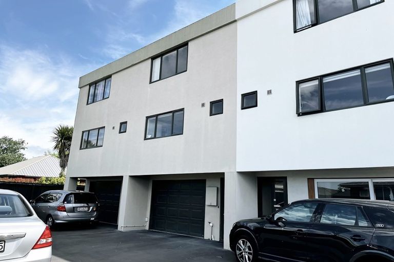 Photo of property in 51a Peverel Street, Riccarton, Christchurch, 8041