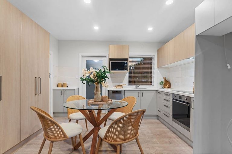 Photo of property in 124b Glandovey Road, Strowan, Christchurch, 8052