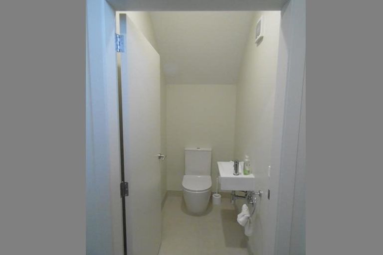 Photo of property in 2 Saltmarsh Road, Hobsonville, Auckland, 0616