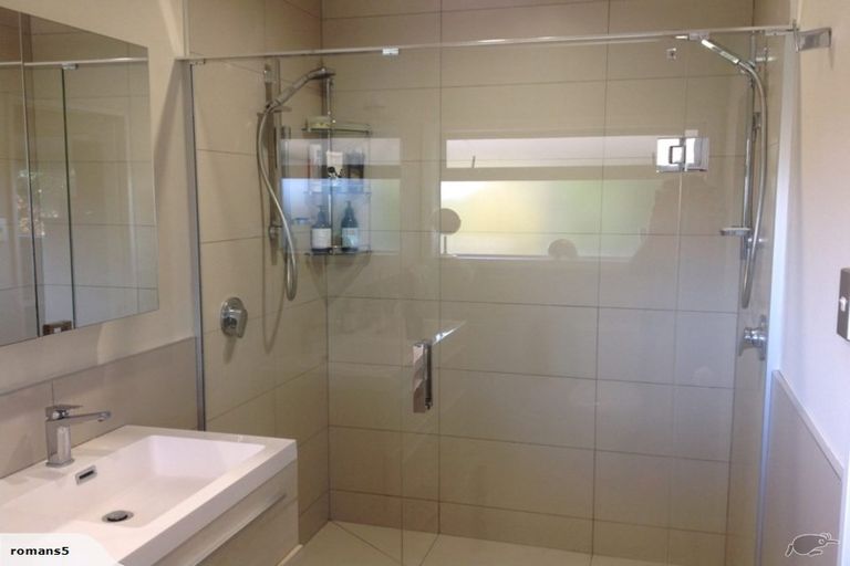 Photo of property in 18 Churchill Drive, Taradale, Napier, 4112