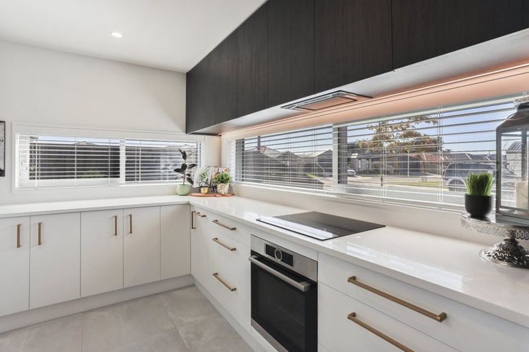 Photo of property in 43 Chambers Avenue, Woodend, 7610