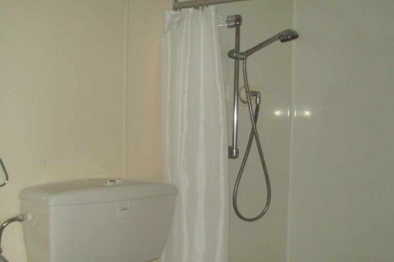 Photo of property in Hobson Court Flats, 35/70u Hobson Street, Thorndon, Wellington, 6011