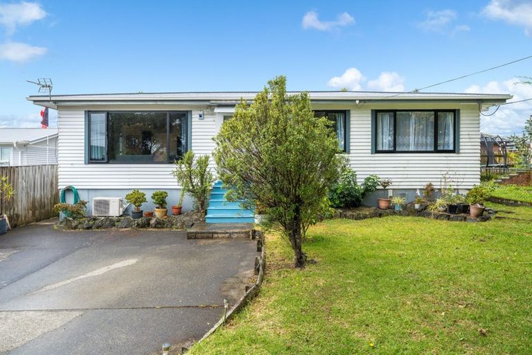 Photo of property in 37 Pomaria Road, Henderson, Auckland, 0610