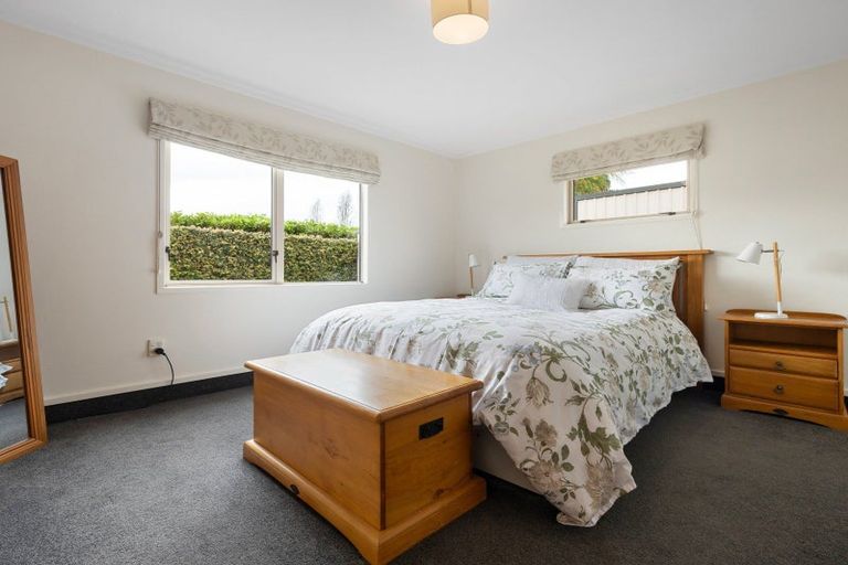 Photo of property in 14a Taylor Terrace, St Andrews, Hamilton, 3200
