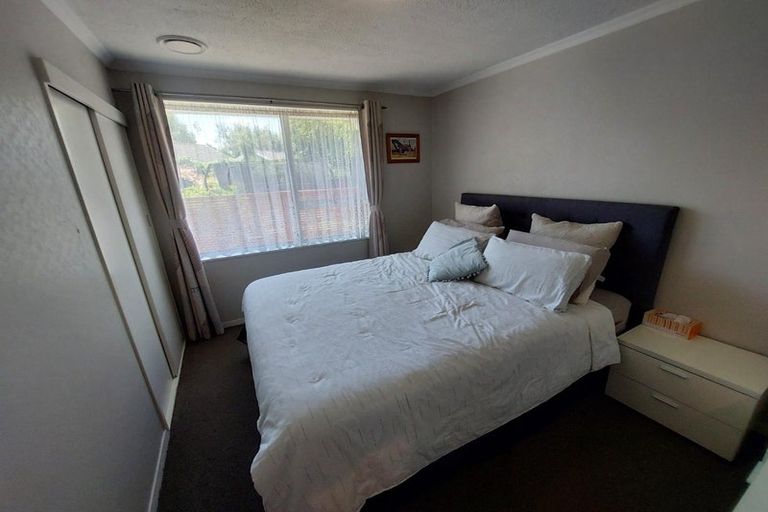 Photo of property in 39b Oakley Crescent, Hornby, Christchurch, 8042