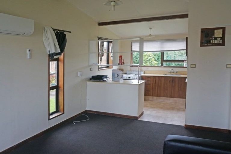 Photo of property in 1-12/71 Main Street, Mataura, 9712