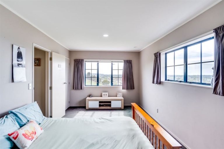 Photo of property in 39 Cumberland Rise, Taradale, Napier, 4112