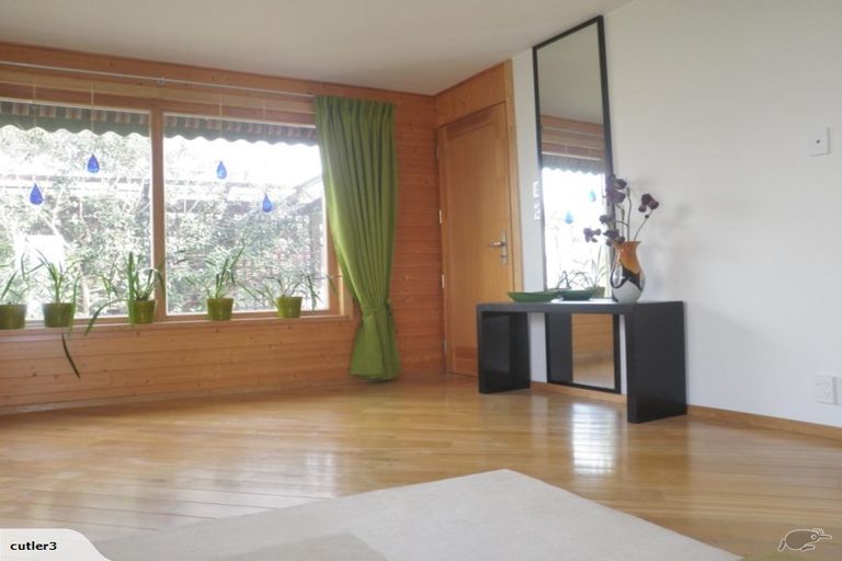 Photo of property in 2/52 Lochee Road, Upper Riccarton, Christchurch, 8041