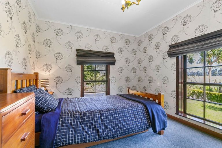 Photo of property in 389 Kawiu Road, Levin, 5510
