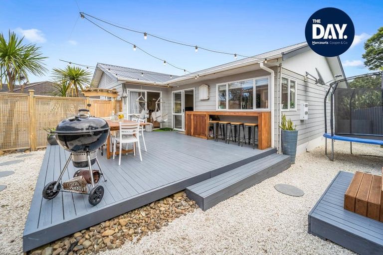 Photo of property in 287d Vipond Road, Stanmore Bay, Whangaparaoa, 0932