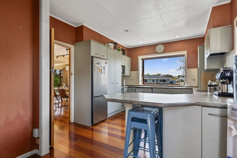 Photo of property in 18 Mccarthy Street, Hawera, 4610