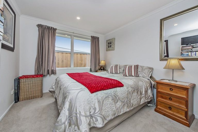 Photo of property in 33 Chandler Way, Rolleston, 7615