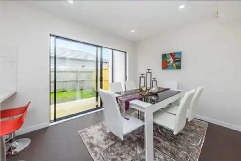 Photo of property in 30 Ingram Street, Papakura, 2110