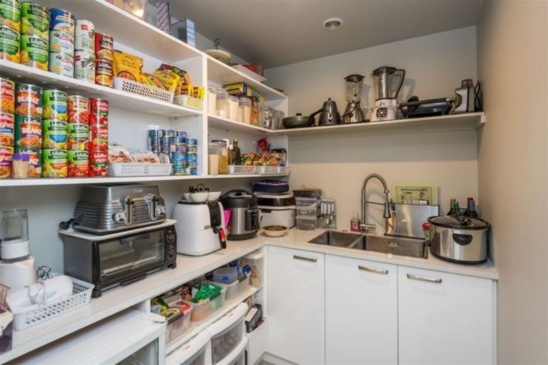 Photo of property in 31 Davaar Crescent, Broomfield, Christchurch, 8042