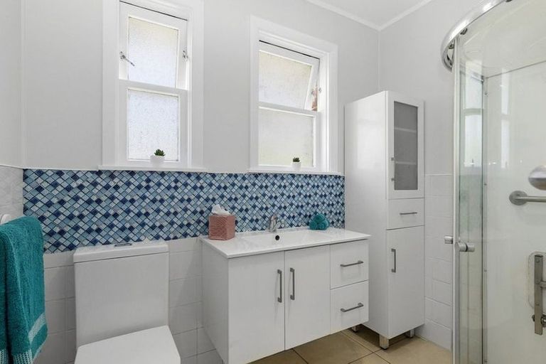 Photo of property in 17 Moonshine Road, Trentham, Upper Hutt, 5018