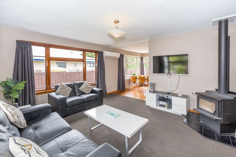 Photo of property in 247 Hoon Hay Road, Hoon Hay, Christchurch, 8025