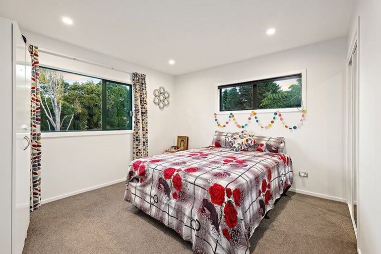 Photo of property in 7 Longview Rise, Massey, Auckland, 0614