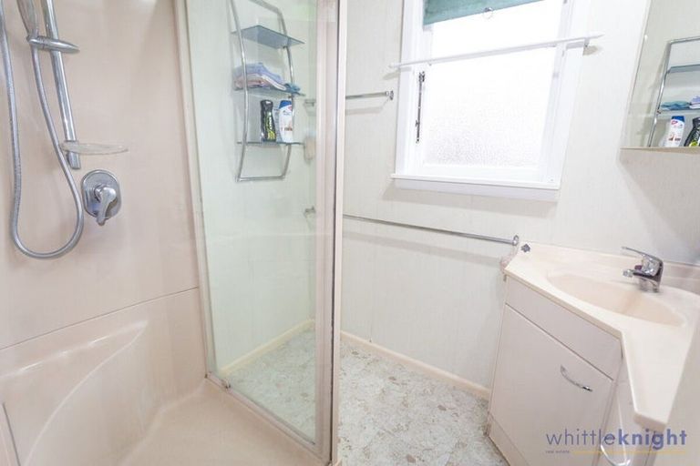 Photo of property in 6 Kyeburn Place, Avonhead, Christchurch, 8042