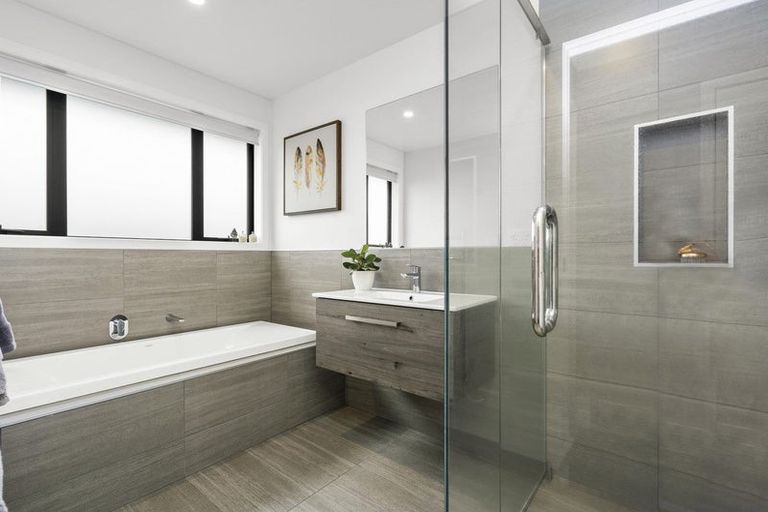 Photo of property in 131 Saint Kilda Road, Cambridge, 3434