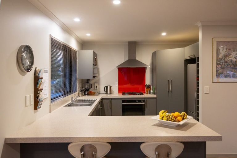 Photo of property in 47 Geneva Terrace, Kelvin Grove, Palmerston North, 4414