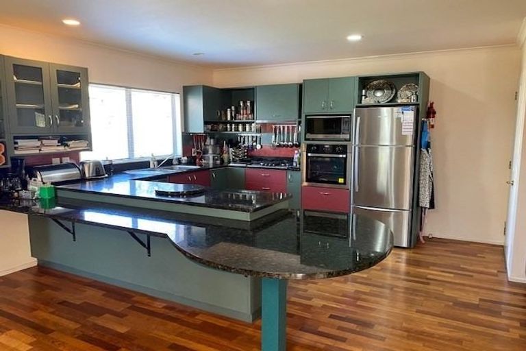 Photo of property in 3 Radstock Grove, Churton Park, Wellington, 6037